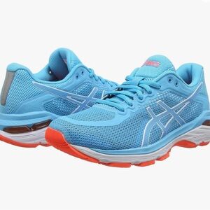 ASICS Gel Persue 4. Size 9.